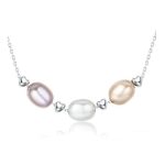 Strieborný náhrdelník s perlami