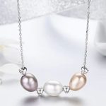 Strieborný náhrdelník s perlami