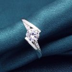 Dámsky zásnubný prsteň, klasický, strieborný, veľkosť 7