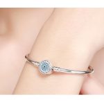 Strieborný náramok s motívom modrých očí, 17 cm