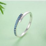 Strieborný prsteň s modrým kryštálom, veľkosť 7