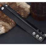 Široký náramok, kožený, čierny, s kovovou sponou