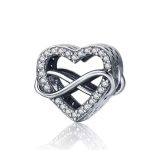 Ezüst charm, szív a végtelen jelével