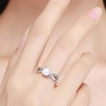 Strieborný prsteň s perlami, veľkosť 6