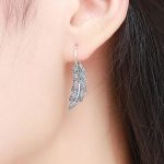 Strieborné náušnice v tvare listu