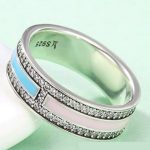 Strieborný prsteň s kamienkami, ružovo-modrý, veľkosť 7