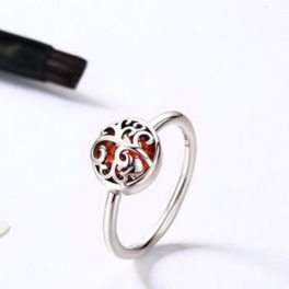   Strieborný prsteň s motívom stromu života, červený, veľkosť 6
