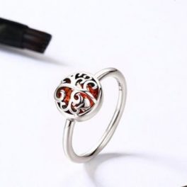   Strieborný prsteň s motívom stromu života, červený, veľkosť 8