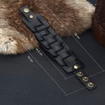 Punkový náramok, kožený, čierny, s kovovou prackou