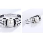 Strieborný prsteň s kamienkami a perlami, veľkosť 6