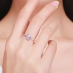 Strieborný prsteň s krištáľom, ružový, veľkosť 7