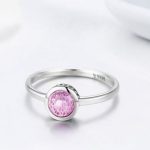 Strieborný prsteň s krištáľom, ružový, veľkosť 8