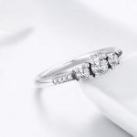 Strieborný prsteň s tromi kryštálmi, veľkosť 6