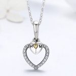 Strieborný náhrdelník s príveskom s dvojitým srdcom