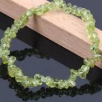 Olivínový náramok