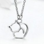 Strieborný náhrdelník s mačkou