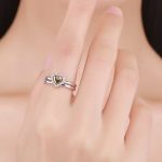 Strieborný prsteň s ozdobou v tvare srdca, veľkosť 7