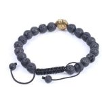Čierny náramok z lávových kameňov s hlavou leva
