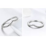 Strieborný prsteň s kryštálmi v tvare kvapky, veľkosť 8