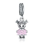 Strieborné dievčatko so zirkónovým kryštálom