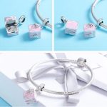 Strieborné darčekové balenie s pôvabným zirkónovým kryštálom