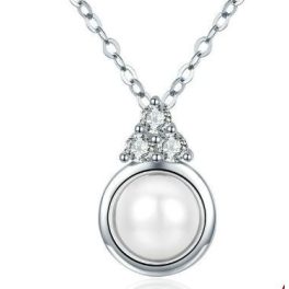   Strieborný náhrdelník s okrúhlym príveskom a perlou, biela