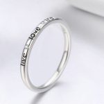 Strieborný prsteň s nápisom love, veľkosť 7