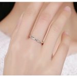 Strieborný prsteň s nápisom love, veľkosť 7