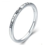 Strieborný prsteň s nápisom love, veľkosť 8