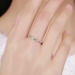 Strieborný prsteň s nápisom love, veľkosť 6