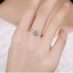 Strieborný prsteň s hviezdičkou, veľkosť 7