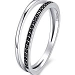 Strieborný prsteň s kryštálmi, čierny, veľkosť 7