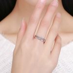 Strieborný prsteň s kryštálmi, modrý, veľkosť 7