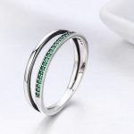Strieborný prsteň s kryštálmi, zelený, veľkosť 6