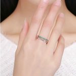 Strieborný prsteň s kryštálmi, zelený, veľkosť 8