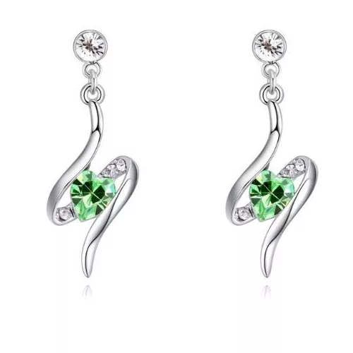 Srdce uzavreté v spirále, zdobené krištáľom Swarovski, peridot