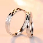 Ezüst női karikagyűrű, csiszolt, 5-ös méret