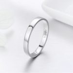 Strieborný prsteň v klasickom štýle, poplatinovaný, veľkosť 7