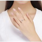 Strieborný prsteň s vlnitým tvarom, veľkosť 8