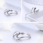 Strieborný prsteň s vlnitým tvarom, veľkosť 6