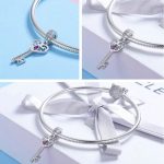 Strieborný prívesok na kľúče so zirkónovým kryštálom