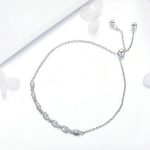 Strieborný náramok s krištáľovými kvapkami