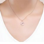 Strieborný náhrdelník s príveskom labky, ružové zlato
