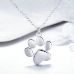 Strieborný náhrdelník s príveskom psie labky