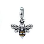 Strieborné včelie kúzlo so zirkónovým kryštálom