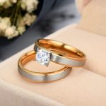 Pánsky snubný prsteň z nehrdzavejúcej ocele so zlatými pásikmi, veľkosť 10