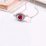 Náhrdelník s príveskom na tvarovanie očí, zdobený kryštálmi Swarovski, červená