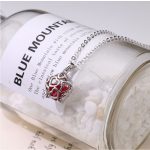 Náhrdelník s príveskom v tvare hviezdy, český krištáľ, červený