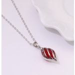 Náhrdelník v tvare kvapky s príveskom z českého krištáľu, červený