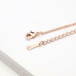 Náhrdelník s príveskom v tvare páva, český krištáľ, viacfarebný